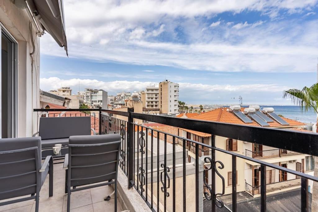 Must Stay - Finikoudes Seaview Larnaca Exterior photo
