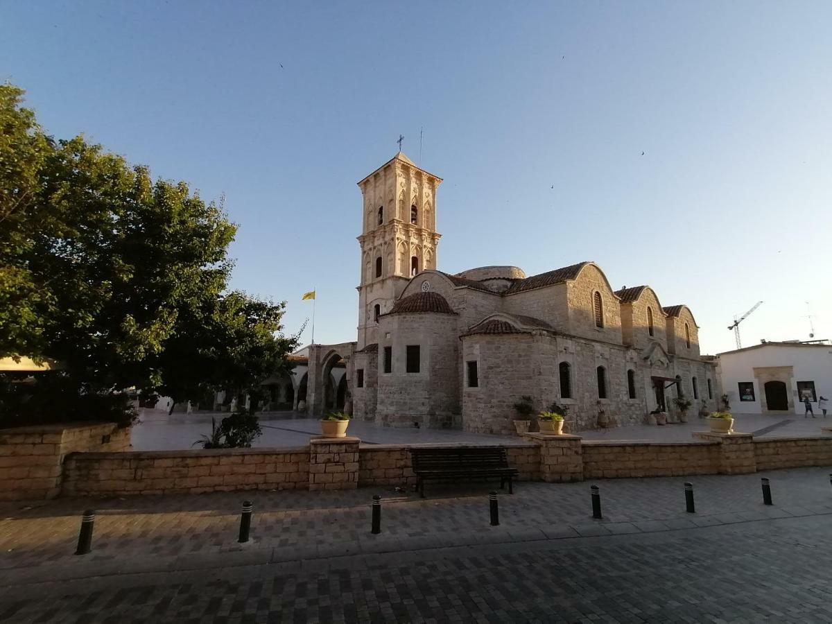 Must Stay - Finikoudes Seaview Larnaca Exterior photo