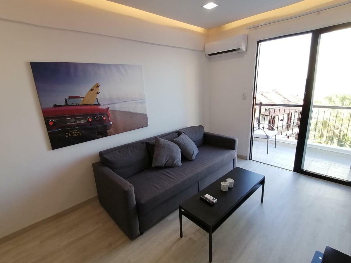 Must Stay - Finikoudes Seaview Larnaca Exterior photo